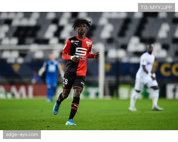 卡马文加职业态度获赞,助力球队状态回升实现新突破 卡马文加职业态度获赞,助力球队状态回升实现新突破