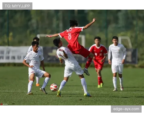 英格兰U17队闪耀欧锦赛，强势挺进四强