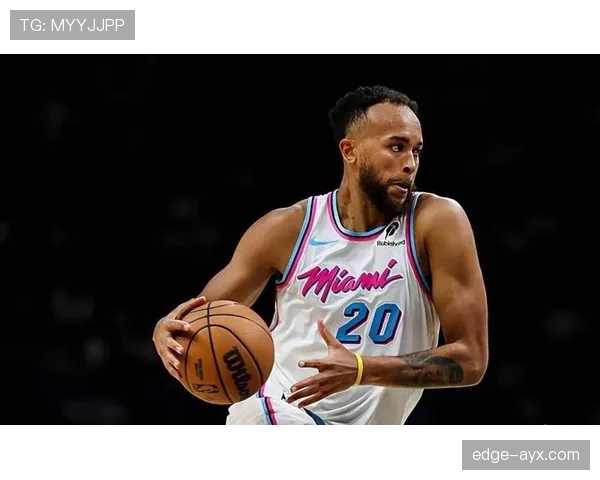 新赛季表现抢眼！球员A与球员B成球队制胜关键，备受期待