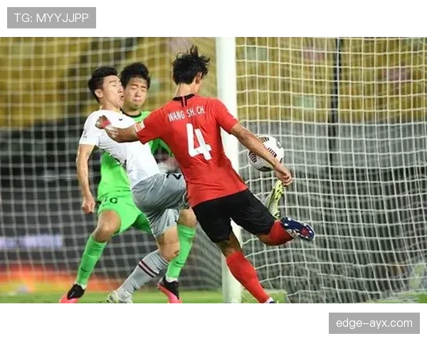 孙兴慜防守贡献与投入持续提升,攻防两端表现稳健 孙兴慜防守贡献与投入持续提升,攻防两端表现稳健