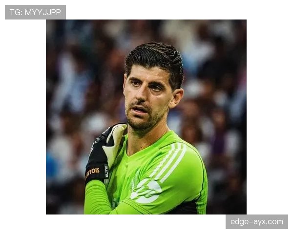 库尔图瓦扑点球技术表现稳健,本赛季多次关键扑救展现门线竞争力 库尔图瓦扑点球技术表现稳健,本赛季多次关键扑救展现门线竞争力