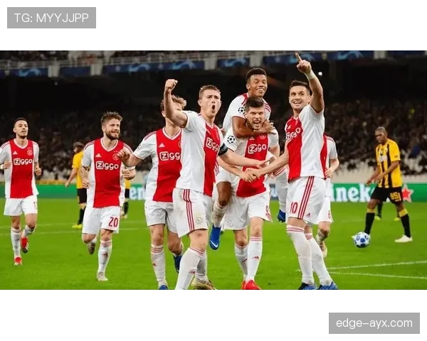 阿贾克斯关键比赛表现不佳，近期状态波动影响争冠形势